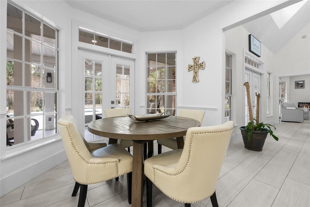 En Venta: $1,999,999 (5 camas, 6 baños, 5369 Pies cuadrados)