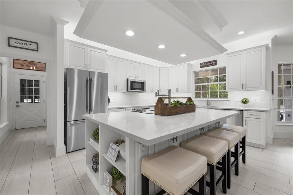 En Venta: $1,999,999 (5 camas, 6 baños, 5369 Pies cuadrados)