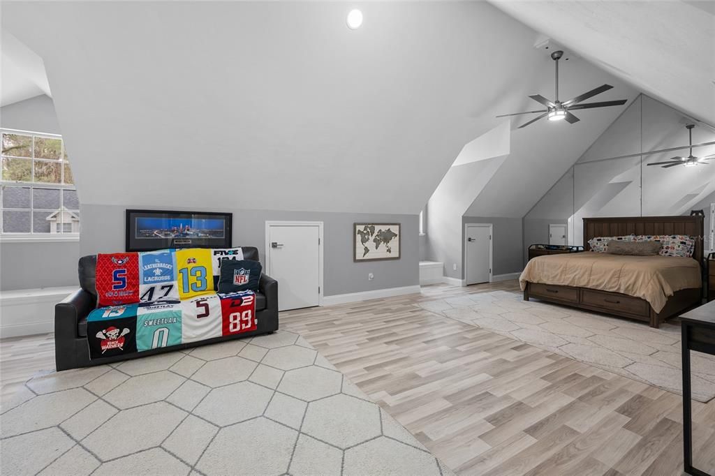 En Venta: $1,999,999 (5 camas, 6 baños, 5369 Pies cuadrados)