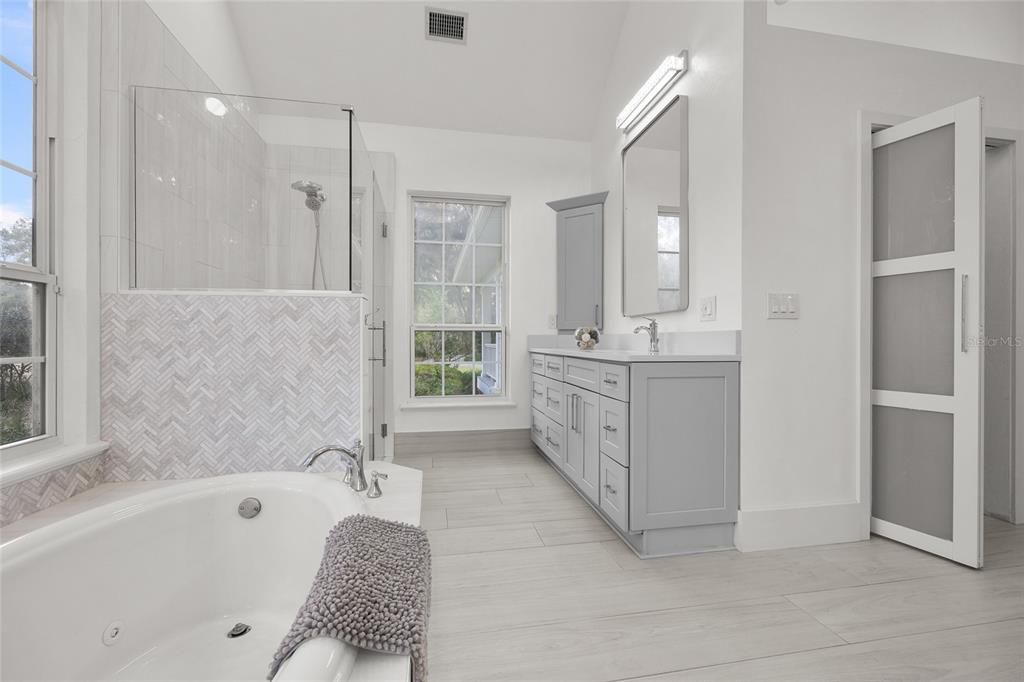 En Venta: $1,999,999 (5 camas, 6 baños, 5369 Pies cuadrados)