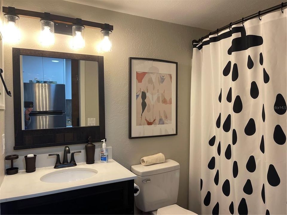 待售: $137,000 (1 贝兹, 1 浴室, 456 平方英尺)