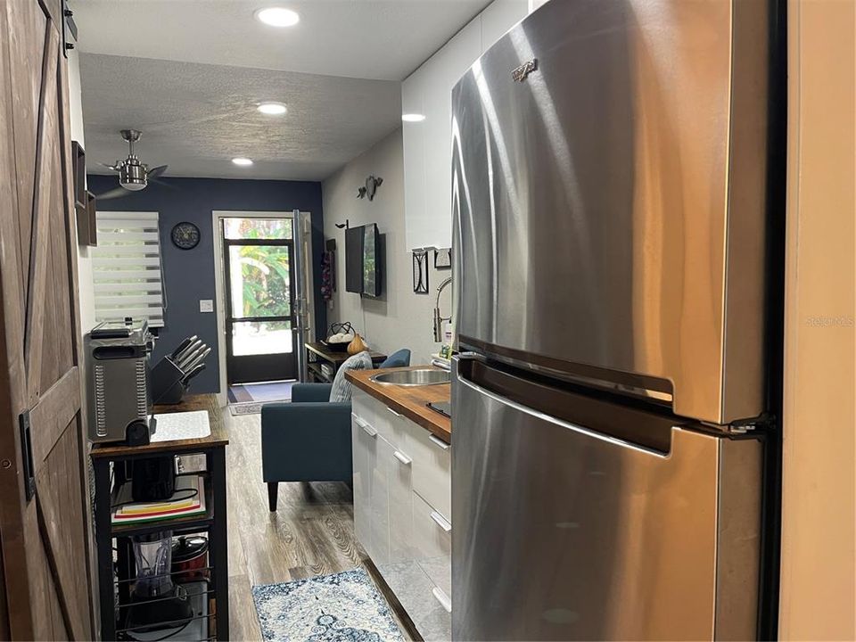 待售: $137,000 (1 贝兹, 1 浴室, 456 平方英尺)