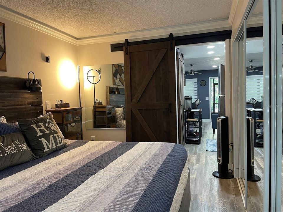 待售: $137,000 (1 贝兹, 1 浴室, 456 平方英尺)