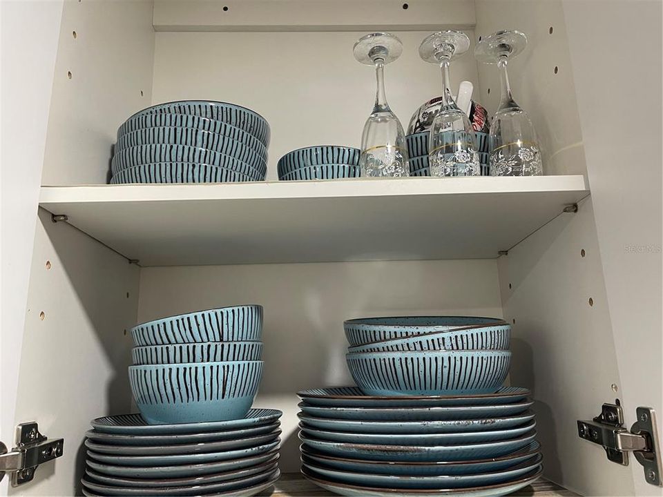 待售: $137,000 (1 贝兹, 1 浴室, 456 平方英尺)