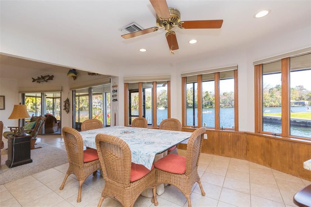 En Venta: $1,200,000 (4 camas, 3 baños, 2386 Pies cuadrados)