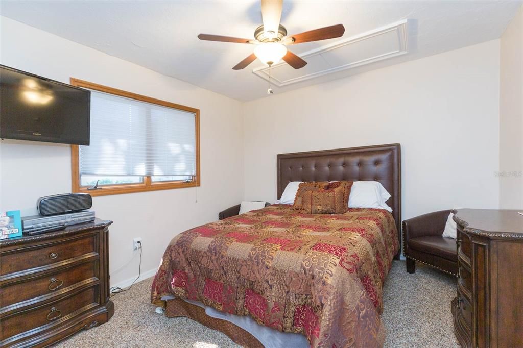En Venta: $1,200,000 (4 camas, 3 baños, 2386 Pies cuadrados)