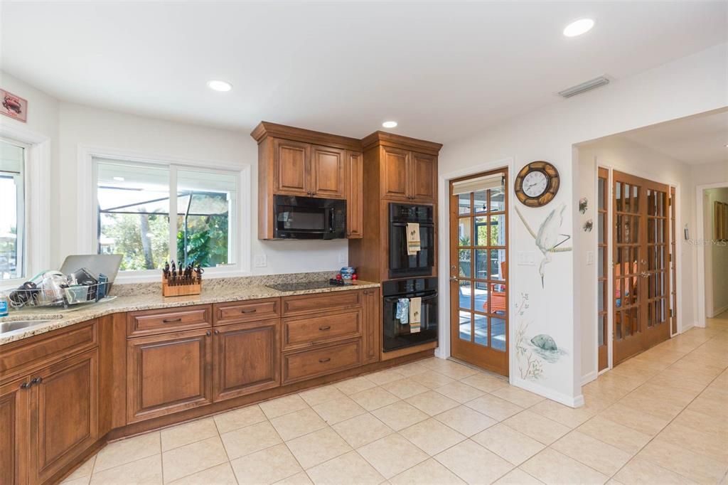 En Venta: $1,200,000 (4 camas, 3 baños, 2386 Pies cuadrados)