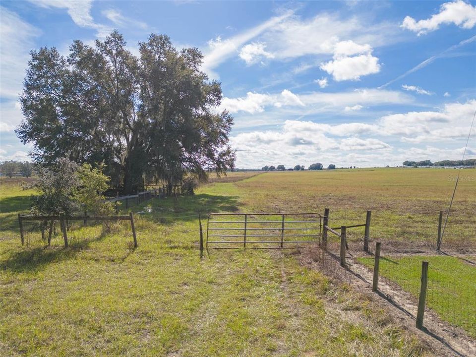 For Sale: $4,995,000 (26.06 acres)