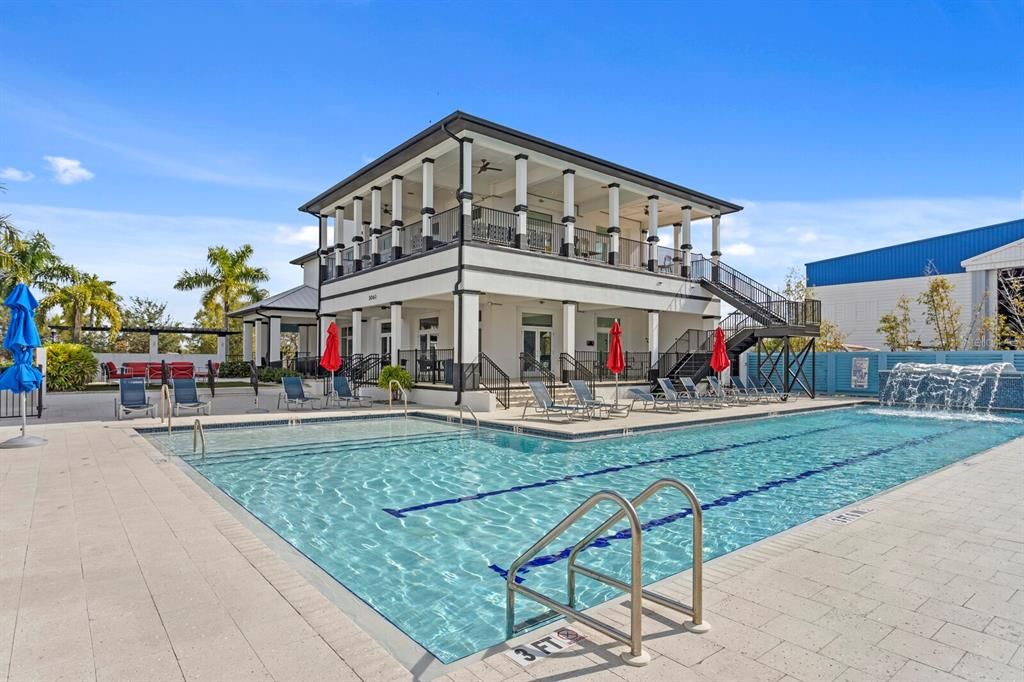 En Venta: $1,099,000 (3 camas, 2 baños, 2807 Pies cuadrados)