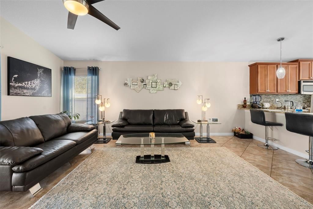 For Sale: $350,000 (3 beds, 2 baths, 1720 Square Feet)