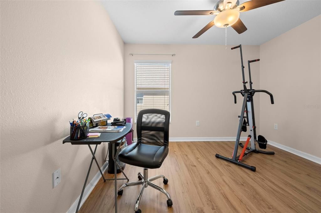 For Sale: $350,000 (3 beds, 2 baths, 1720 Square Feet)