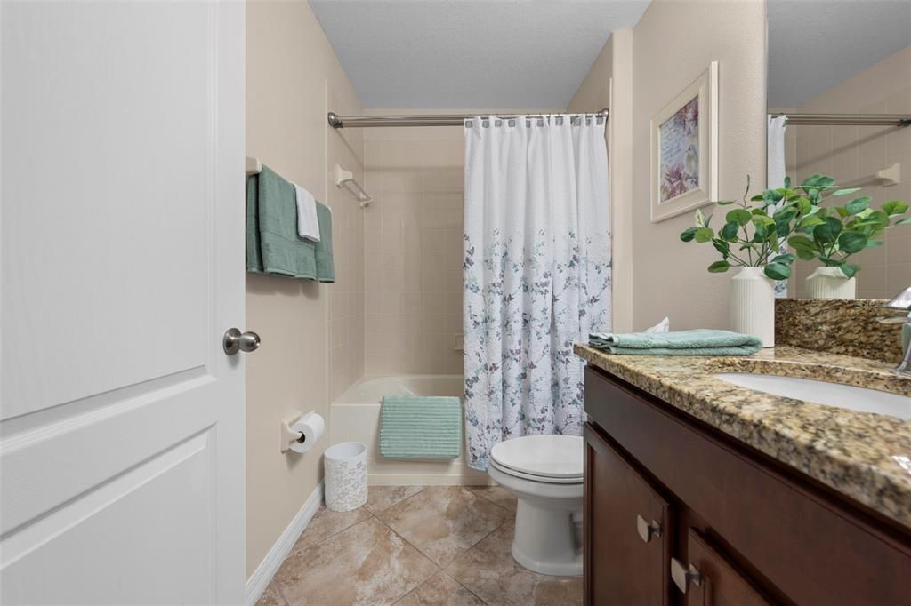 For Sale: $350,000 (3 beds, 2 baths, 1720 Square Feet)