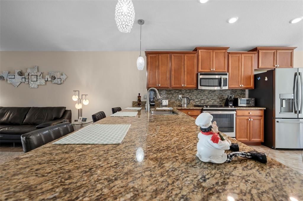 For Sale: $350,000 (3 beds, 2 baths, 1720 Square Feet)