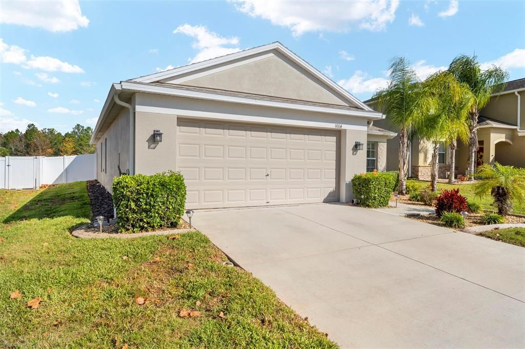 For Sale: $350,000 (3 beds, 2 baths, 1720 Square Feet)