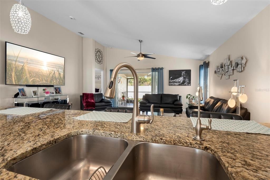 For Sale: $350,000 (3 beds, 2 baths, 1720 Square Feet)