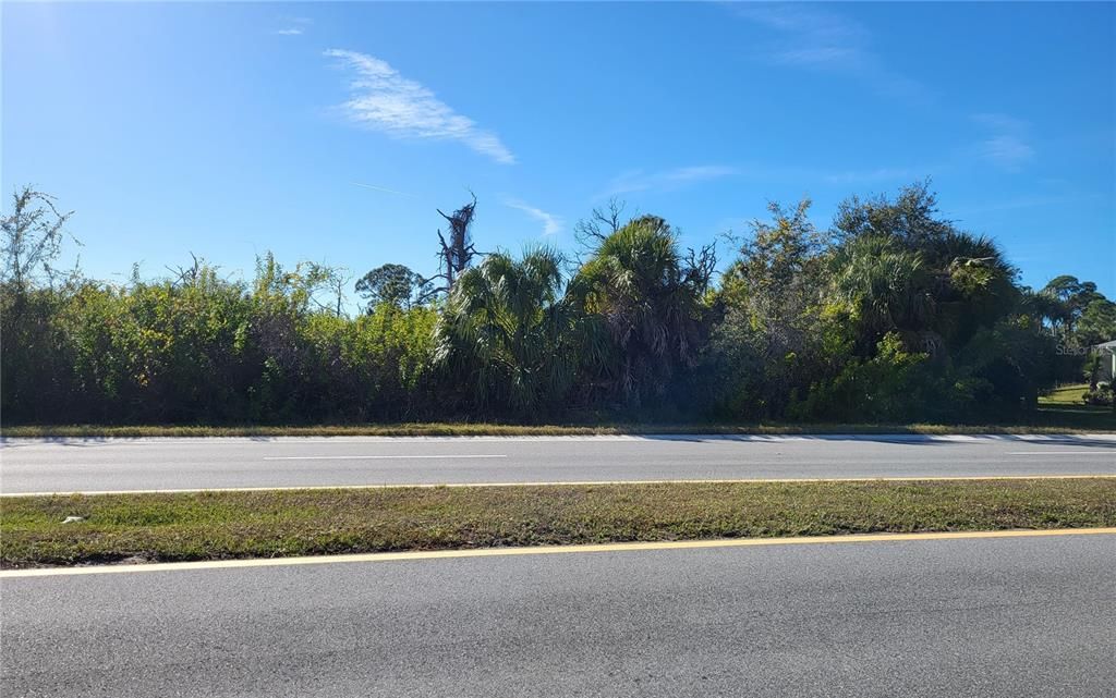 На продажу: $23,750 (0.22 acres)