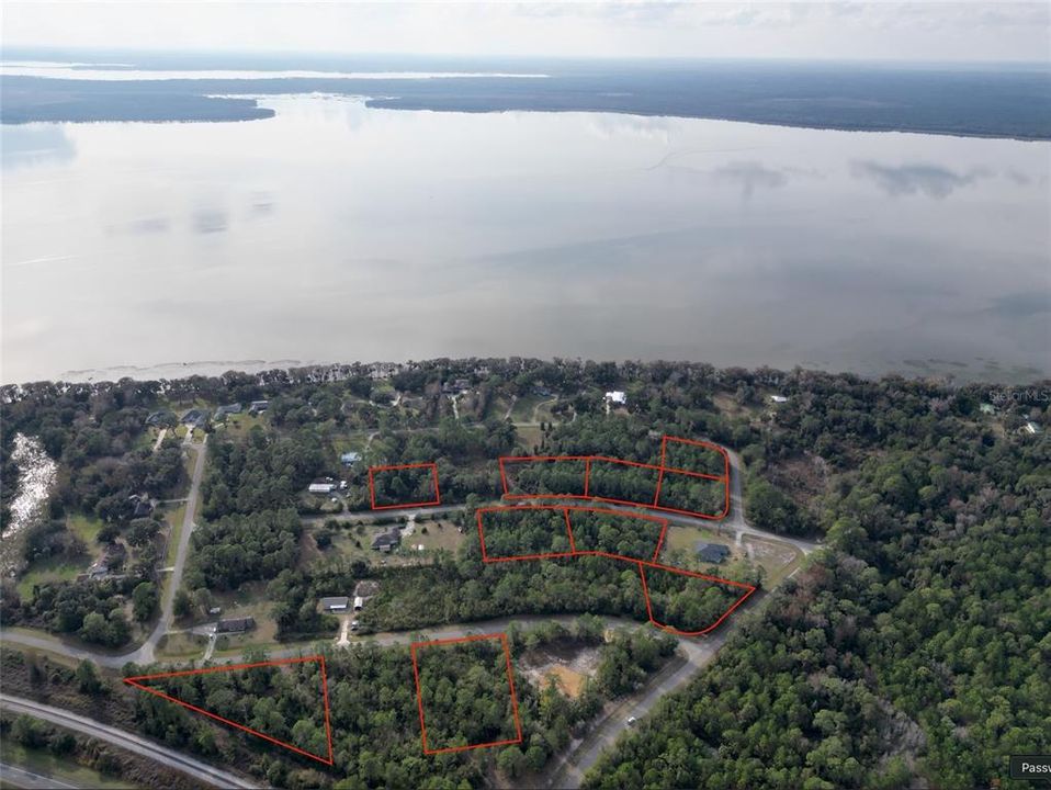 En Venta: $45,000 (1.03 acres)