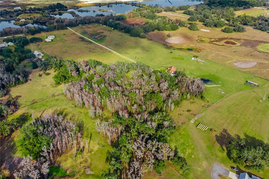 待售: $179,000 (5.01 acres)