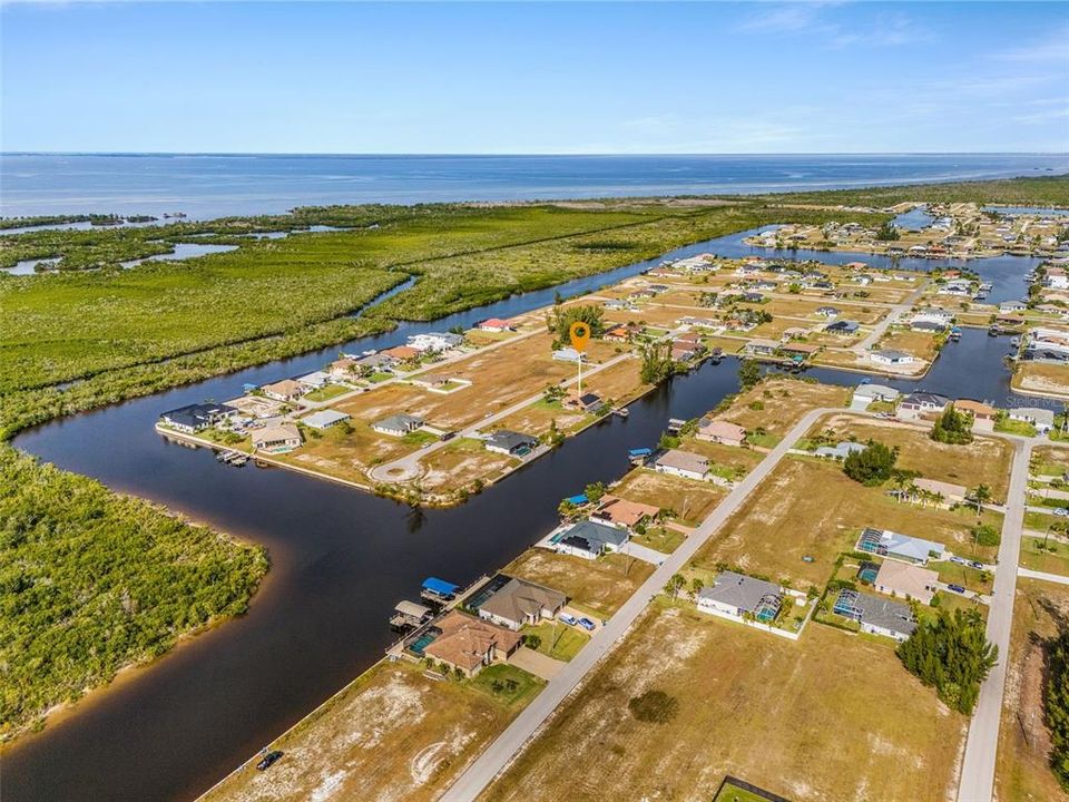 En Venta: $750,000 (4 camas, 3 baños, 2974 Pies cuadrados)
