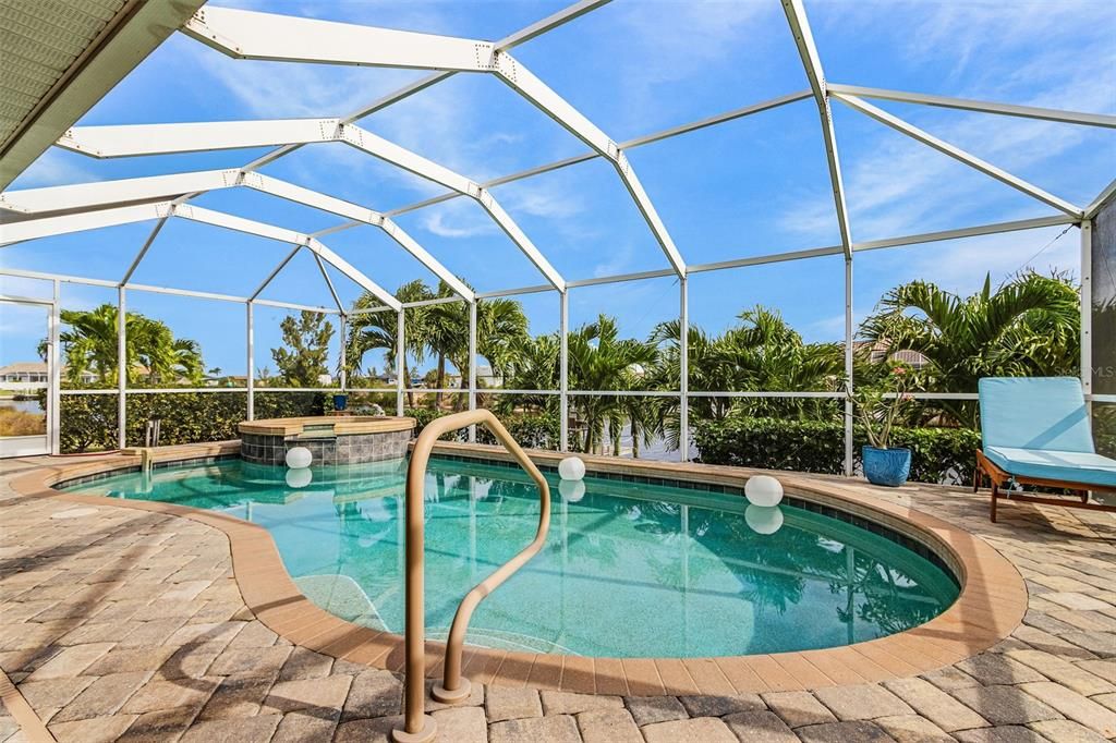 En Venta: $750,000 (4 camas, 3 baños, 2974 Pies cuadrados)