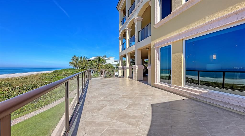 For Sale: $5,695,000 (4 beds, 3 baths, 3344 Square Feet)