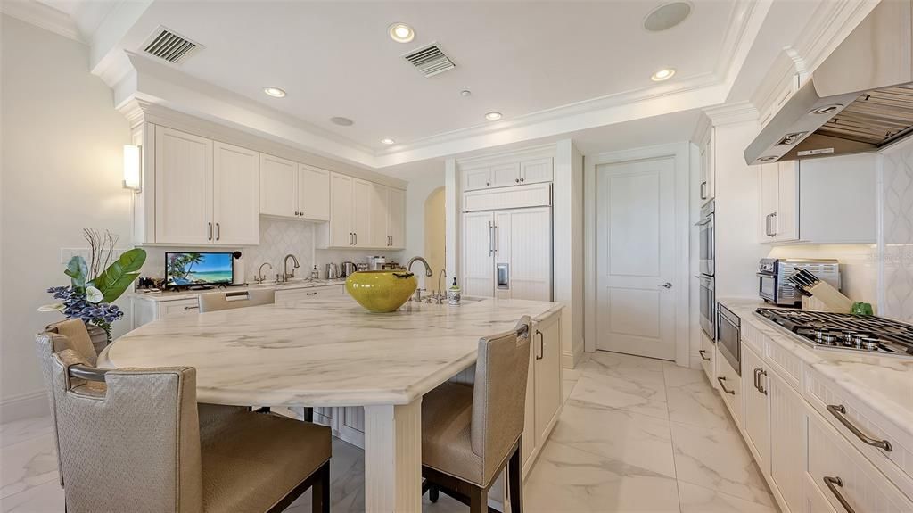 For Sale: $5,695,000 (4 beds, 3 baths, 3344 Square Feet)