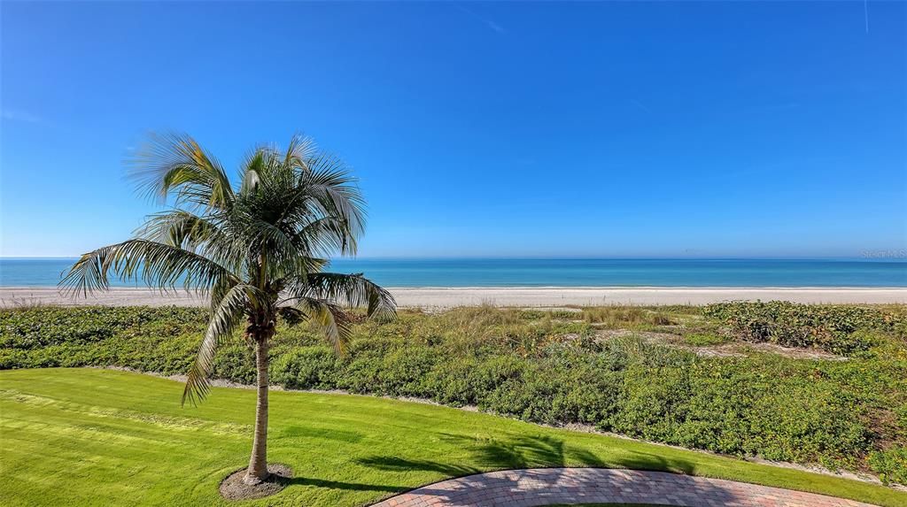 For Sale: $5,695,000 (4 beds, 3 baths, 3344 Square Feet)