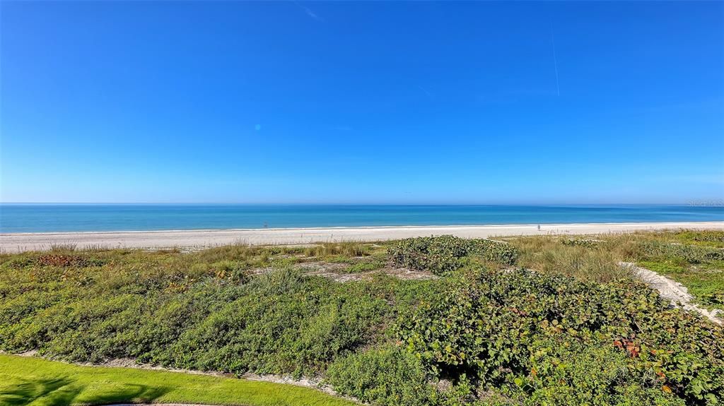For Sale: $5,695,000 (4 beds, 3 baths, 3344 Square Feet)