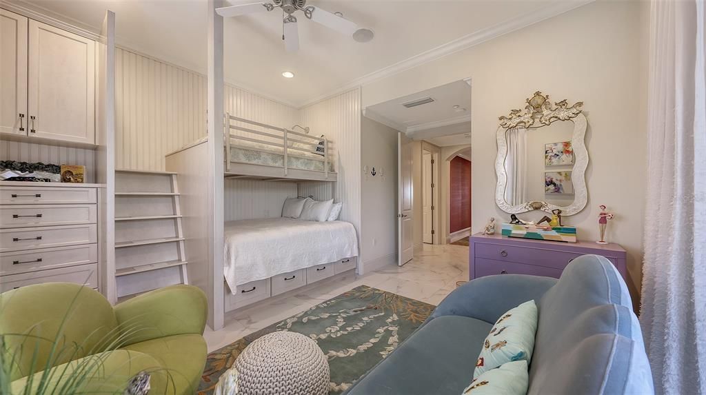 For Sale: $5,695,000 (4 beds, 3 baths, 3344 Square Feet)
