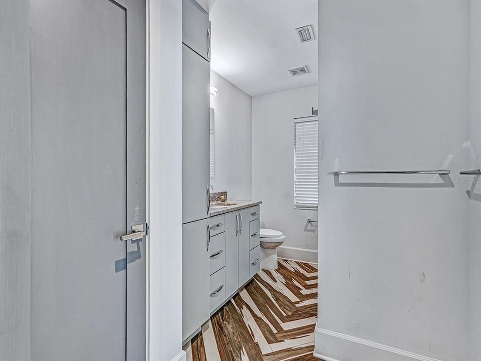 Activo con contrato: $1,799,000 (5 camas, 4 baños, 5396 Pies cuadrados)