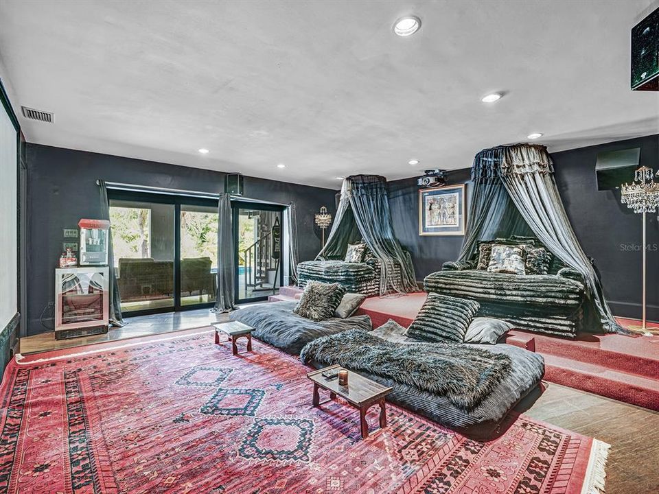Activo con contrato: $1,799,000 (5 camas, 4 baños, 5396 Pies cuadrados)