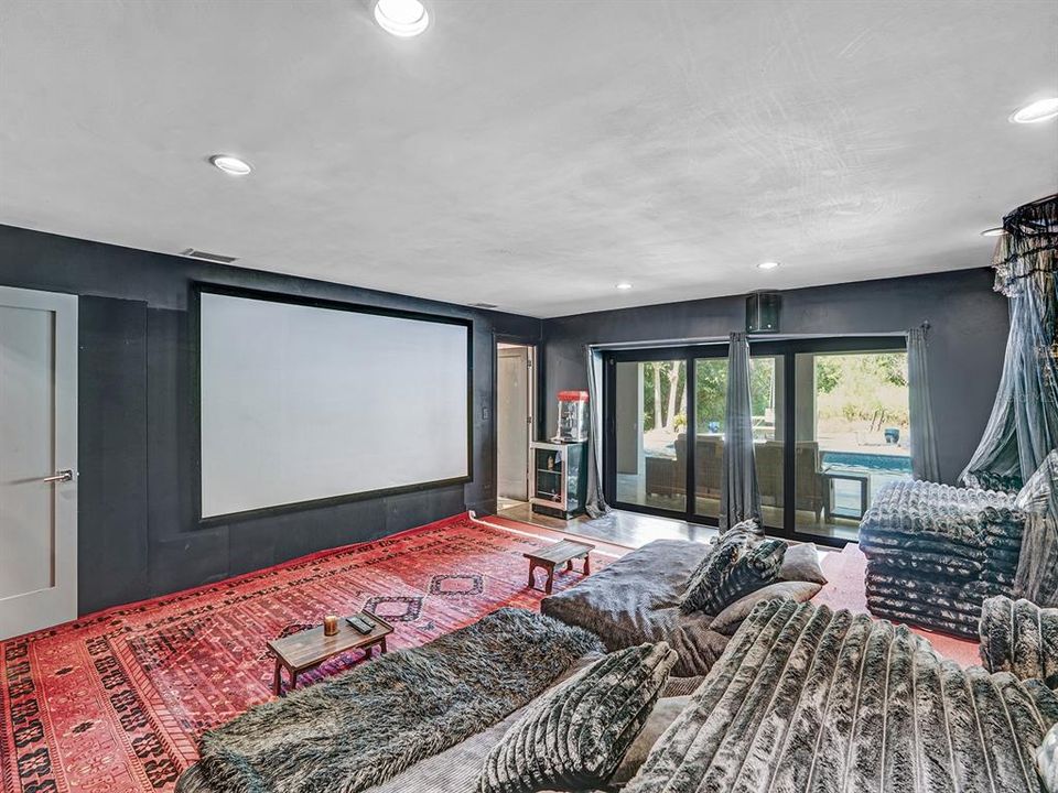 Activo con contrato: $1,799,000 (5 camas, 4 baños, 5396 Pies cuadrados)