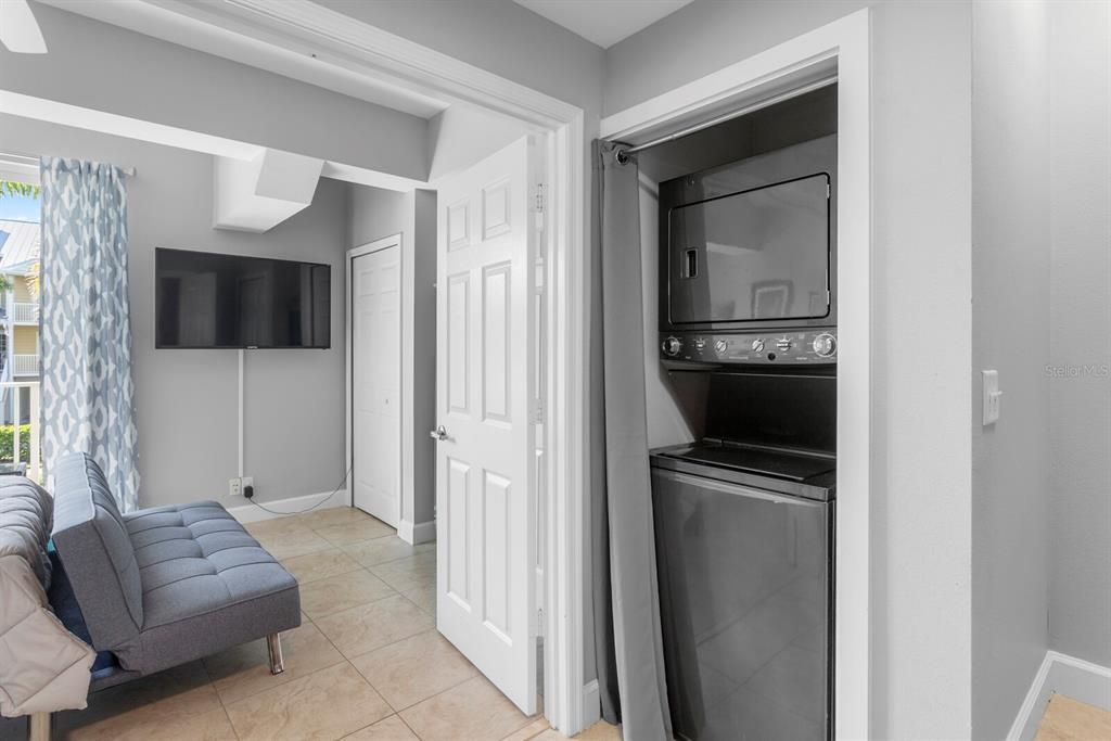 На продажу: $459,900 (3 спален, 3 ванн, 1417 Квадратных фут)