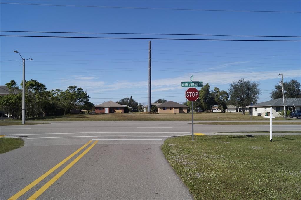 待售: $144,900 (0.46 acres)