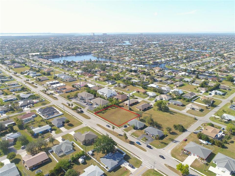 待售: $144,900 (0.46 acres)