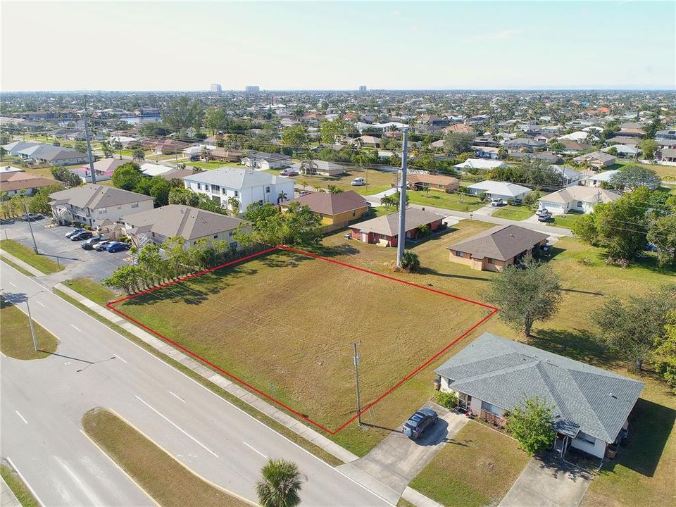 待售: $144,900 (0.46 acres)