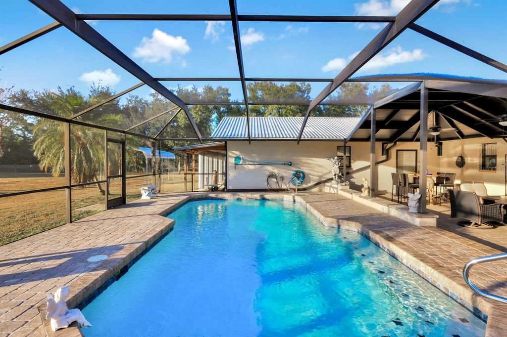 En Venta: $899,900 (6 camas, 4 baños, 3284 Pies cuadrados)