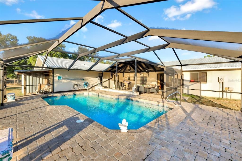 En Venta: $899,900 (6 camas, 4 baños, 3284 Pies cuadrados)