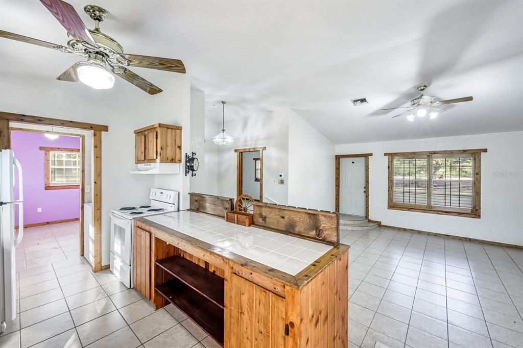 En Venta: $899,900 (6 camas, 4 baños, 3284 Pies cuadrados)