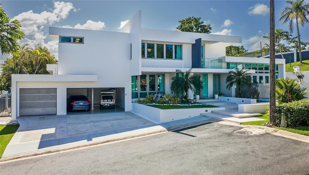 На продажу: $2,995,000 (5 спален, 6 ванн, 8559 Квадратных фут)