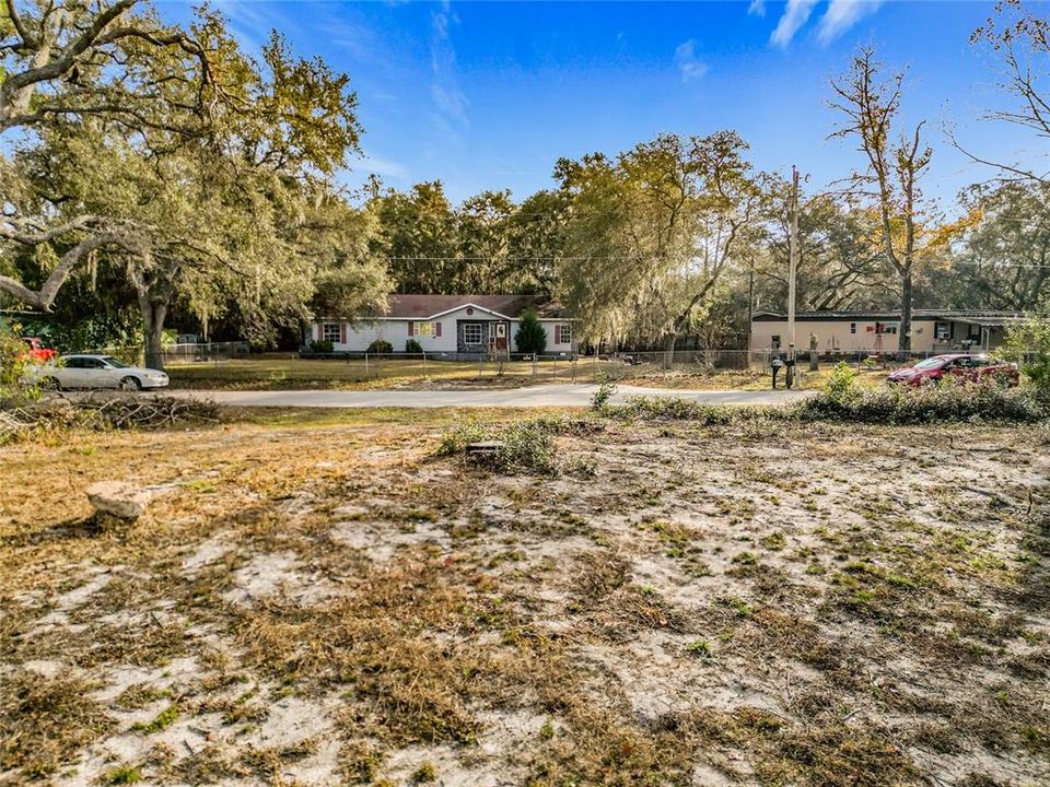 待售: $37,000 (0.32 acres)