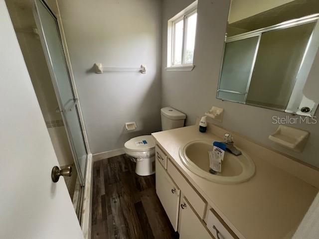 Active With Contract: $109,500 (2 beds, 2 baths, 864 Square Feet)