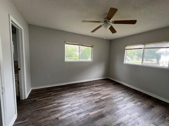Active With Contract: $109,500 (2 beds, 2 baths, 864 Square Feet)
