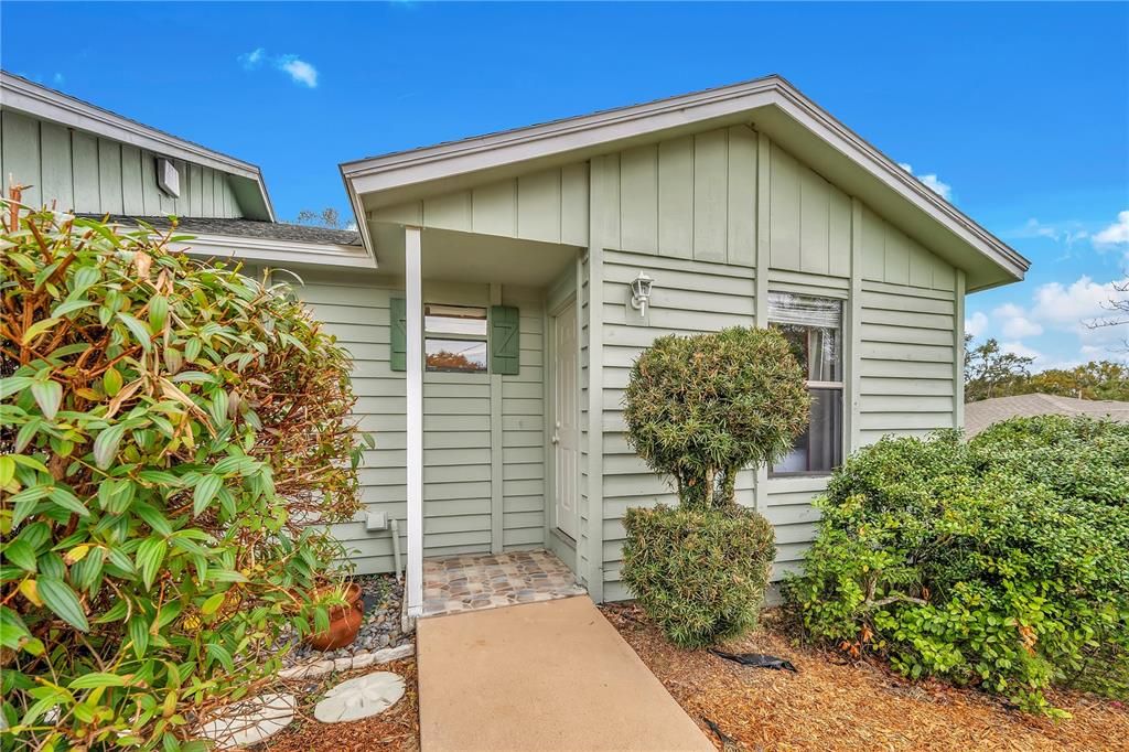 For Sale: $380,000 (5 beds, 3 baths, 2652 Square Feet)