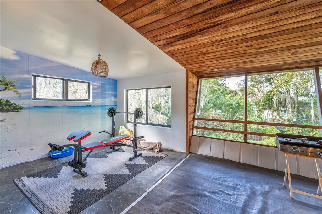 For Sale: $380,000 (5 beds, 3 baths, 2652 Square Feet)