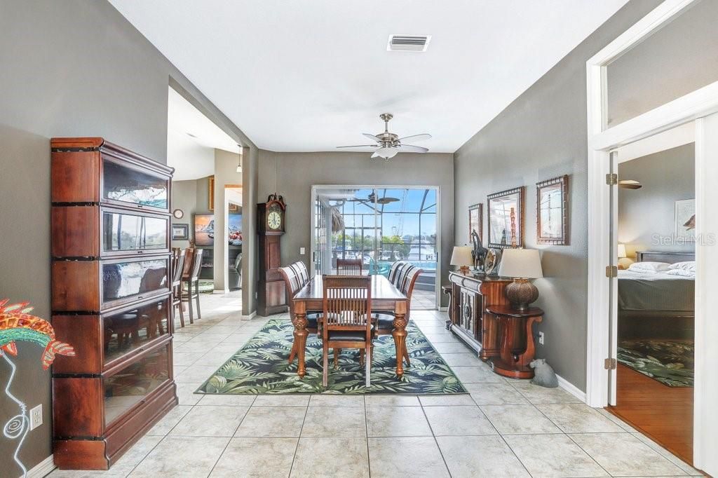 En Venta: $825,000 (3 camas, 2 baños, 2018 Pies cuadrados)