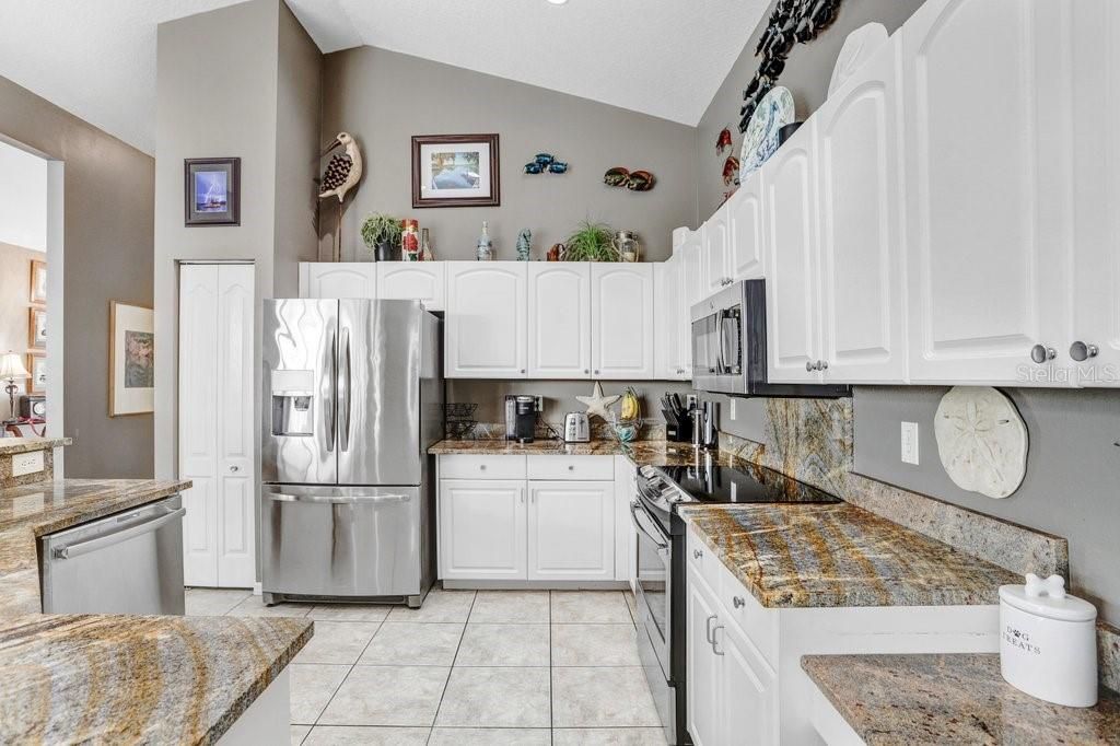 En Venta: $825,000 (3 camas, 2 baños, 2018 Pies cuadrados)