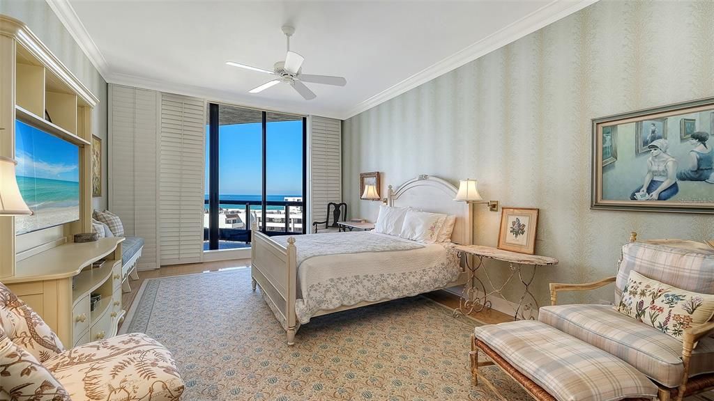 For Sale: $3,275,000 (3 beds, 4 baths, 3273 Square Feet)
