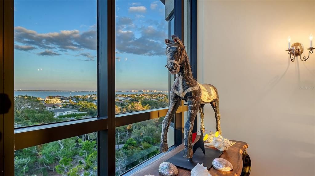 For Sale: $3,275,000 (3 beds, 4 baths, 3273 Square Feet)