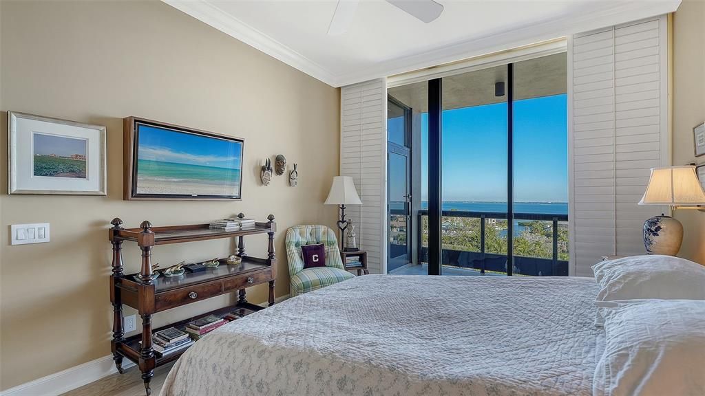 For Sale: $3,275,000 (3 beds, 4 baths, 3273 Square Feet)